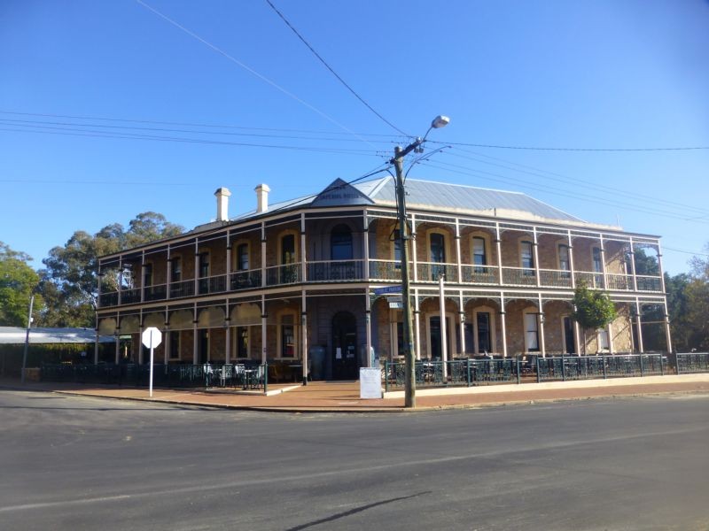 83 Avon Terrace, York, WA 6302 Property Details