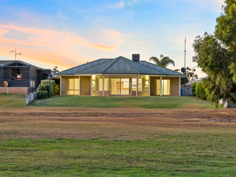 27 Riley Court, Tocumwal, NSW 2714 House for Sale