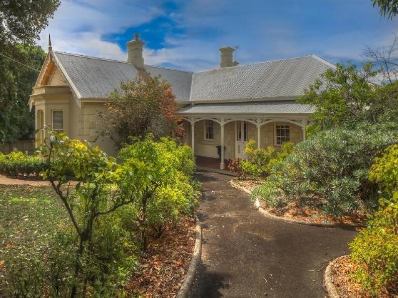 38 Ardlie Street, Warrnambool, Vic 3280 Property Details