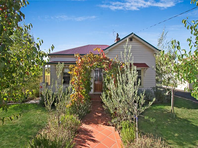 7 Sturt Street, Vic 3444 Property Details