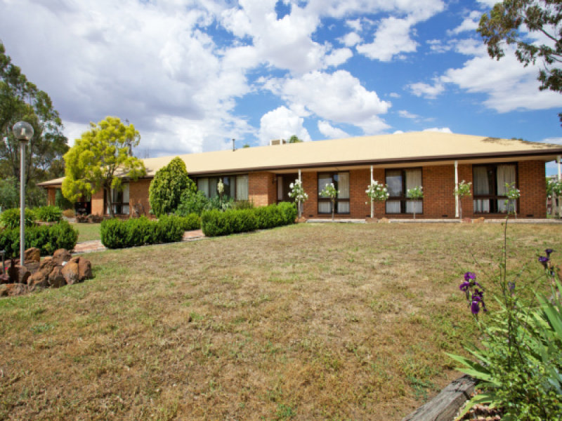 574 Three Bridges Road, Horsham, Vic 3400 Property Details