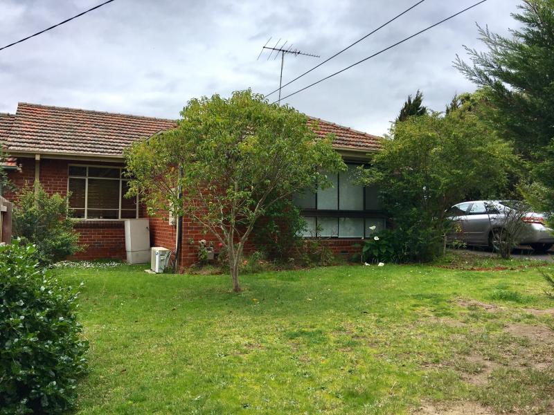 16 Mary Avenue, Heidelberg Heights, VIC 3081