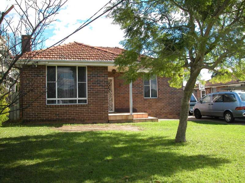 39 Jacques Avenue, Peakhurst, NSW 2210 Property Details