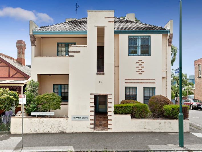 3/19 Park Drive, Parkville, Vic 3052 Property Details