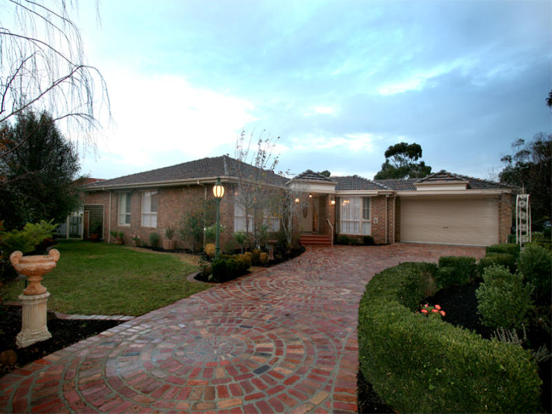 24 Salerno Way, Rowville, VIC 3178