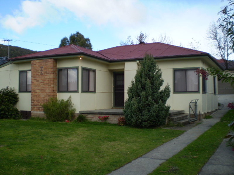 90 Rabaul Street, Lithgow, NSW 2790 Property Details