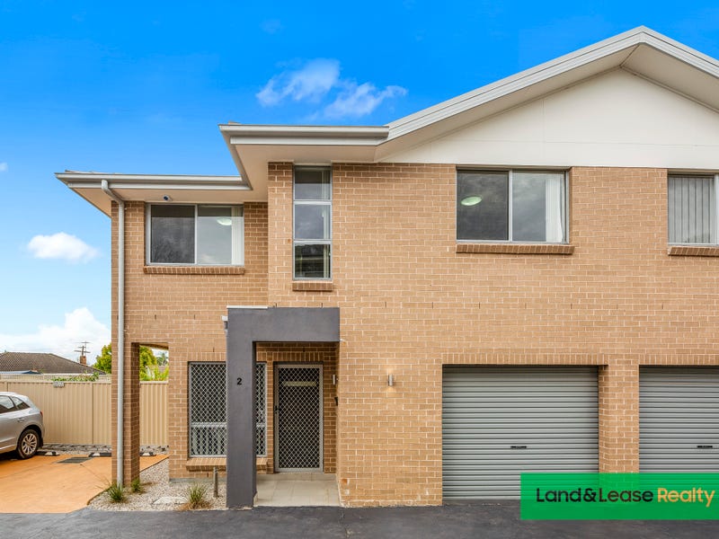 2/18 Doonside Road, Doonside, NSW 2767 Property Details