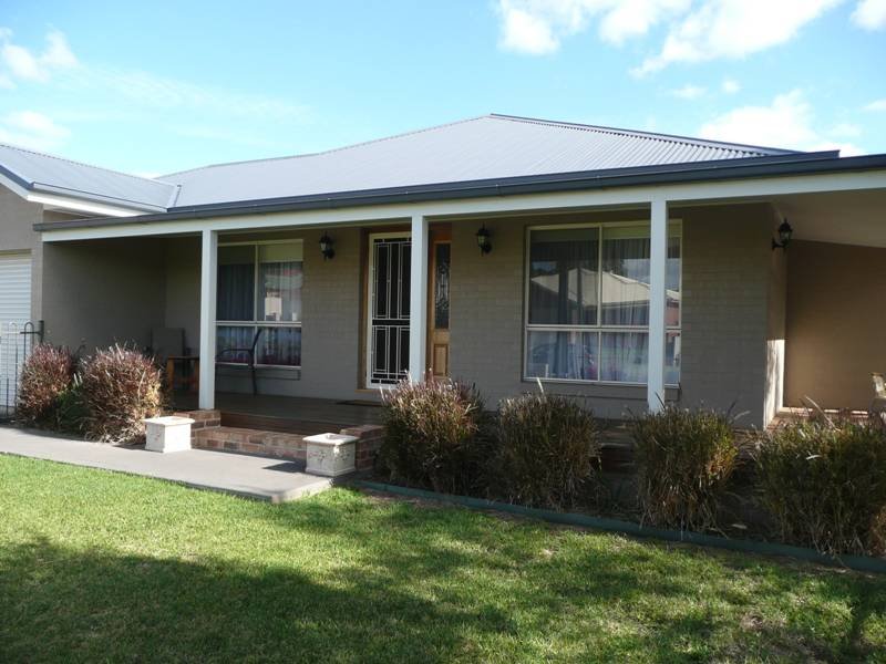 23 Hinton Drive, Gunnedah, NSW 2380 Property Details