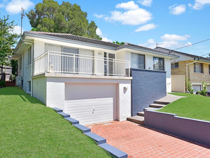 16 Bayside Drive, Green Point, NSW 2251