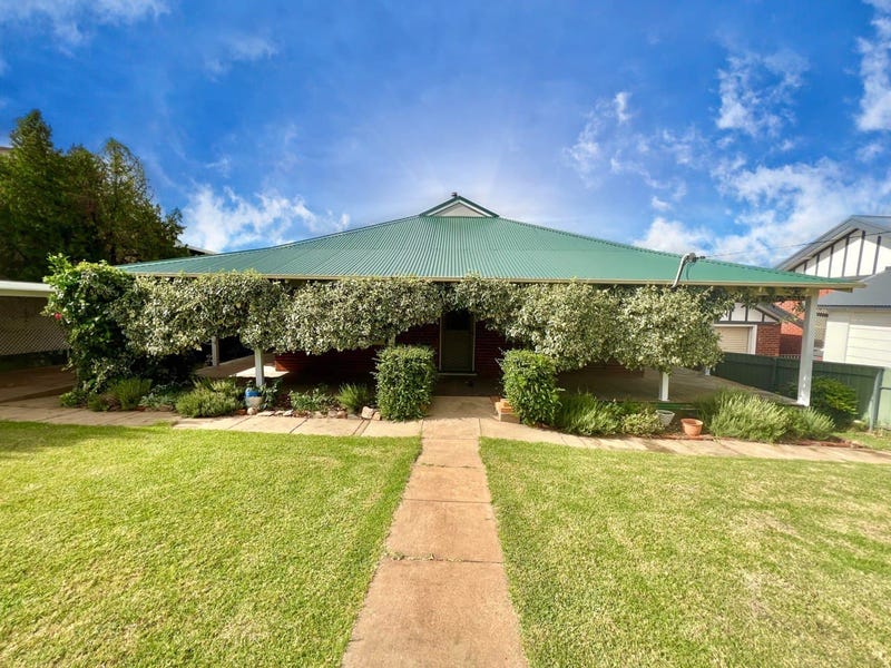 5 Gap Street, Parkes, NSW 2870 Property Details