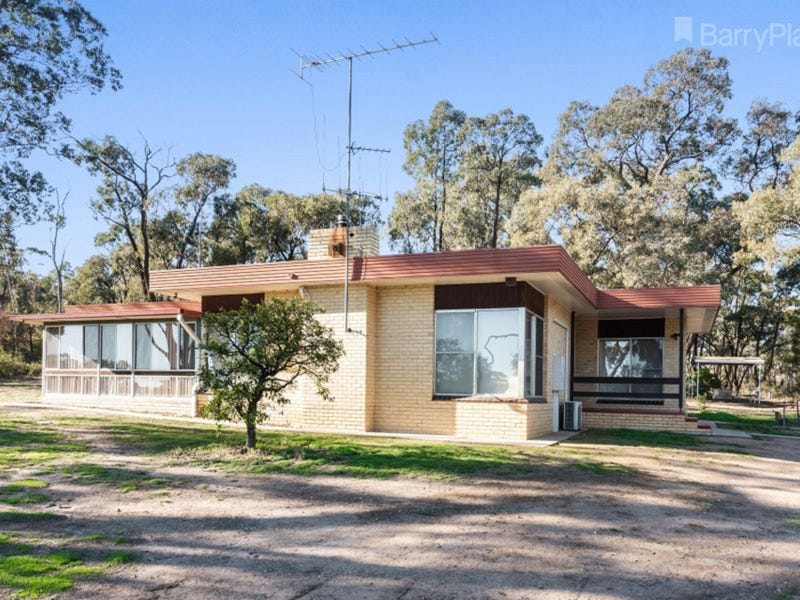 96 Maiden Gully Road, Maiden Gully, VIC 3551