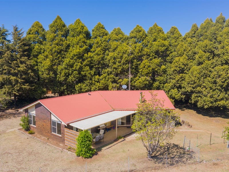 3164 New England Highway, Black Mountain, NSW 2365