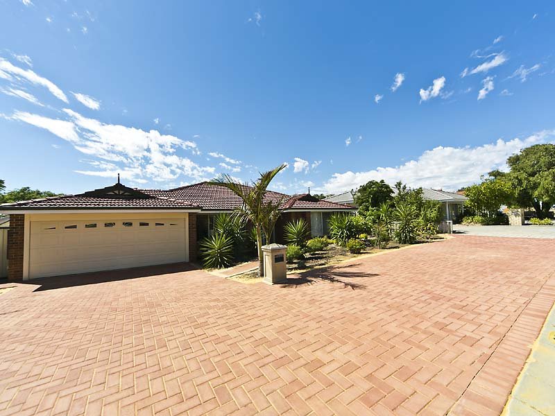 33 Burley Griffin Mews, Joondalup, WA 6027 - Property Details