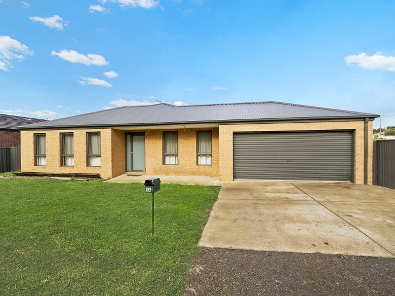 24 The Parade, Broadford, Vic 3658 Property Details