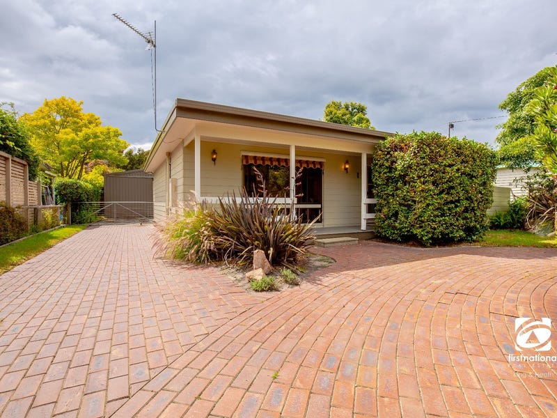 79 Twelfth Avenue, Raymond Island, VIC 3880