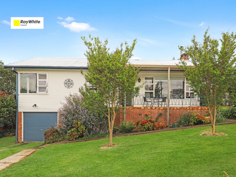 19 Herbert Street, Tumut, NSW 2720 Property Details