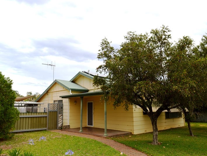 50 Wamboin Street, Gilgandra, NSW 2827