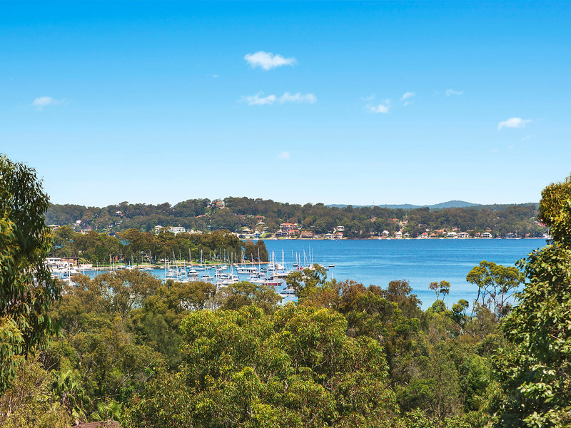 21 Woodside Drive, Eleebana, NSW 2282 Property Details