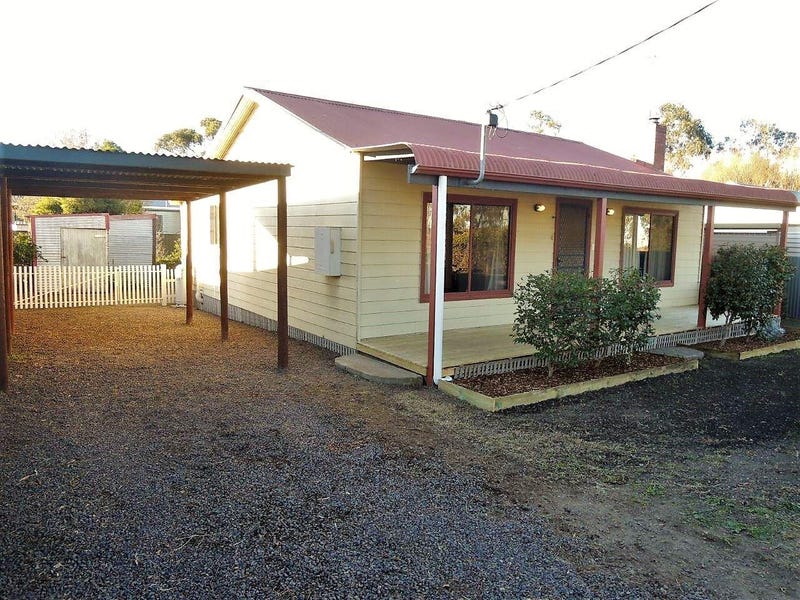 57 Maffra Road, Heyfield, Vic 3858 Property Details