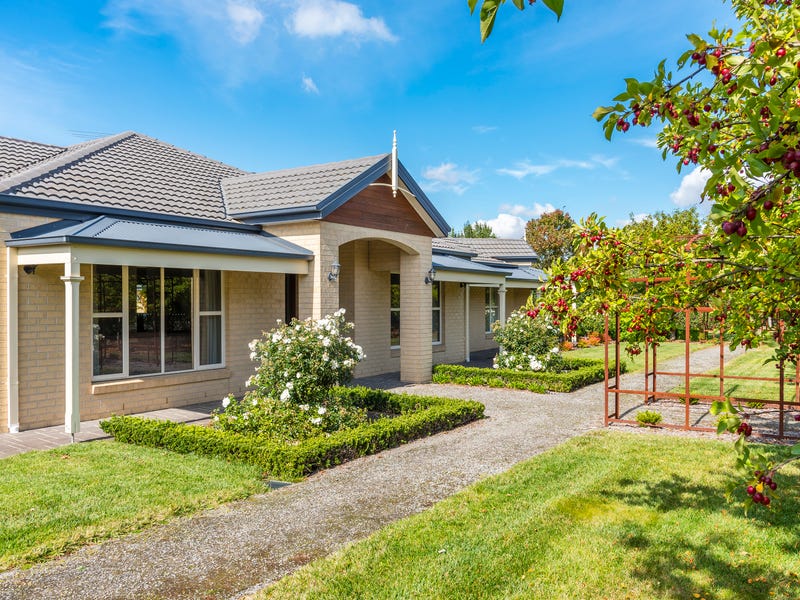 51 Willowbank Road, Gisborne, Vic 3437 House for Sale