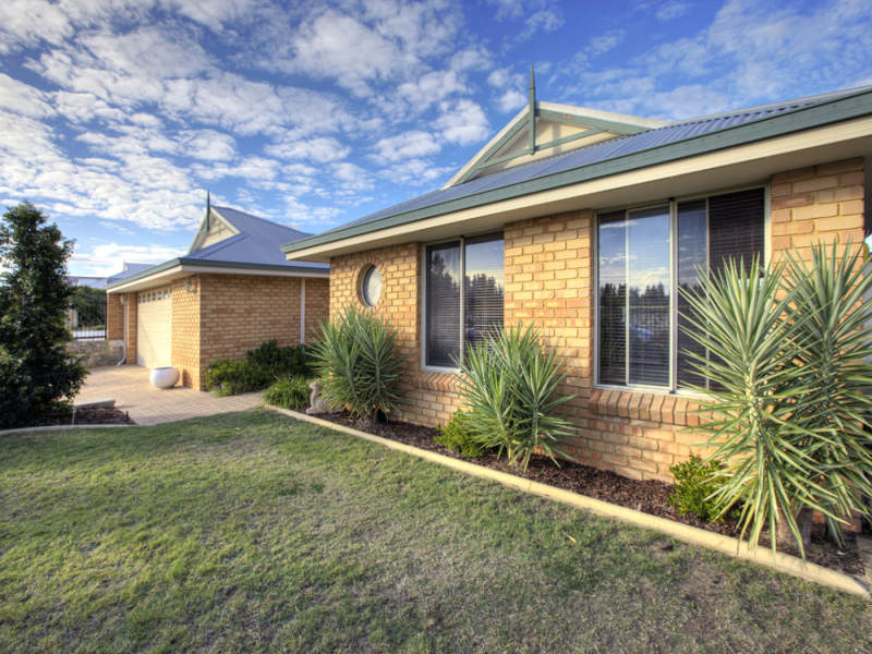 50 Westgrove Drive, Ellenbrook, WA 6069 Property Details