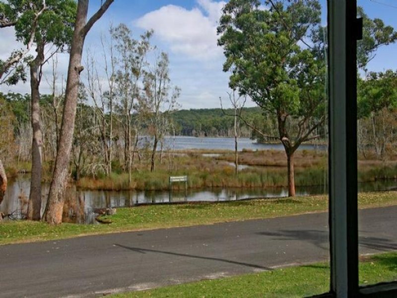 20 Lakeside Drive, South Durras, NSW 2536