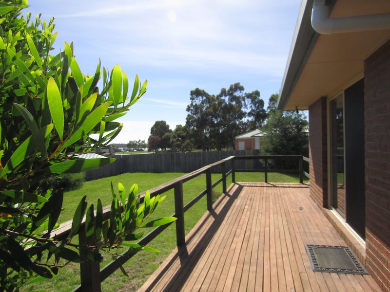 16 Landfall Avenue, Newlands Arm, VIC 3875