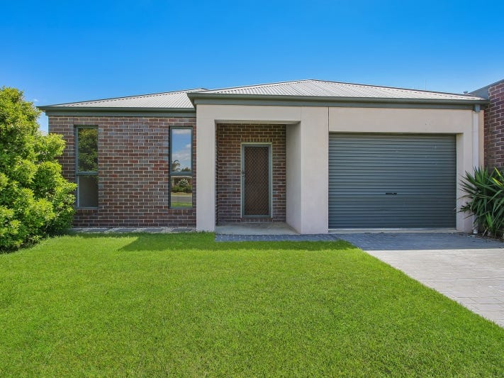 2/74 Piper Street, Yarrawonga, Vic 3730 Property Details