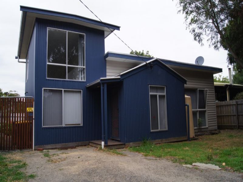 8 FREDERICK DRIVE, Grantville, Vic 3984 Property Details