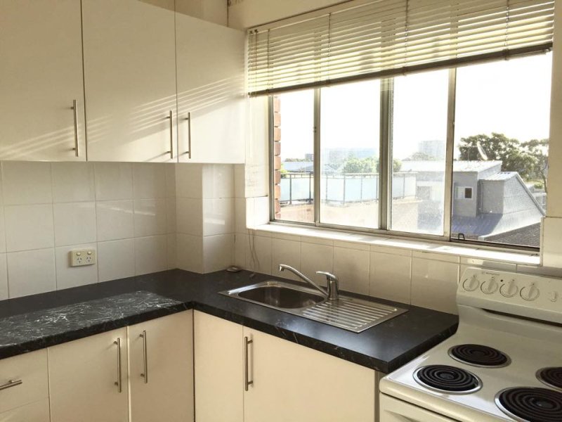 10/4 Macintosh Street, Mascot, NSW 2020