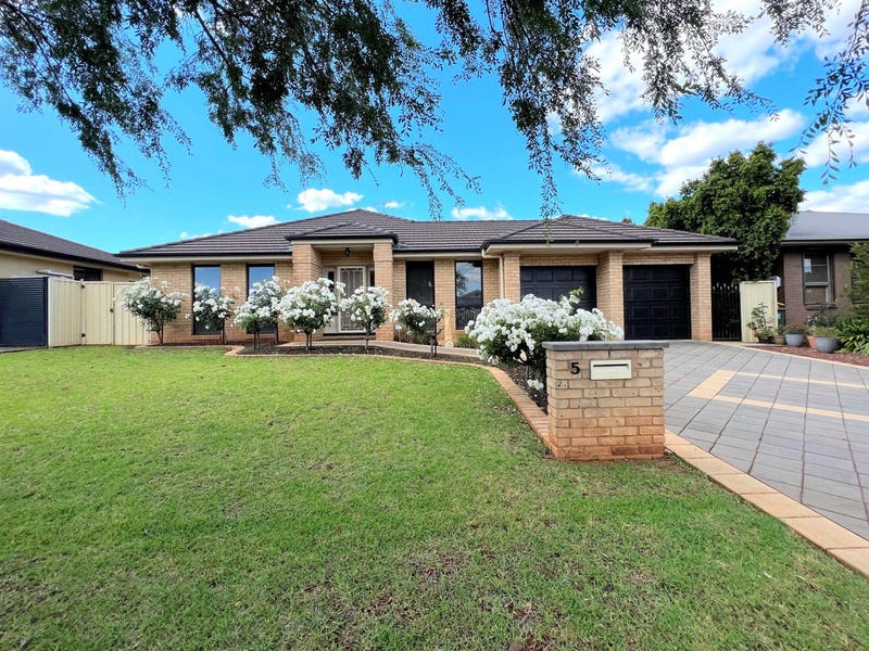 5 Noonan Street, Parkes, NSW 2870 Property Details