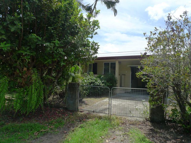 7 Poinciana Street, Cooya Beach, QLD 4873