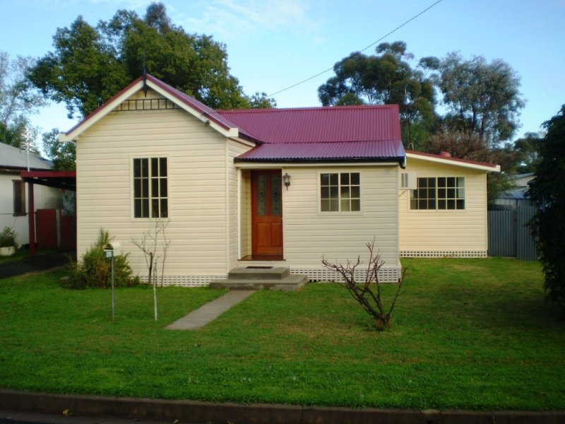 29 Strickland Street, Gilgandra, NSW 2827