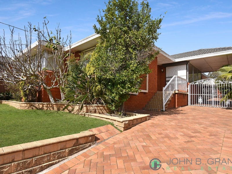 19 Oak Drive, Hall, NSW 2198