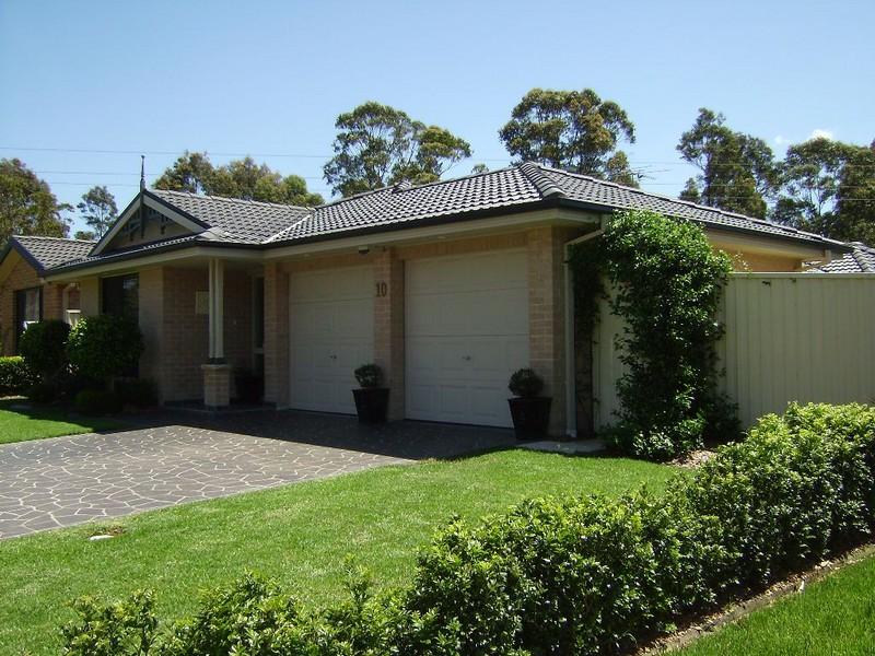 10 Waterhen Close, Blue Haven, NSW 2262