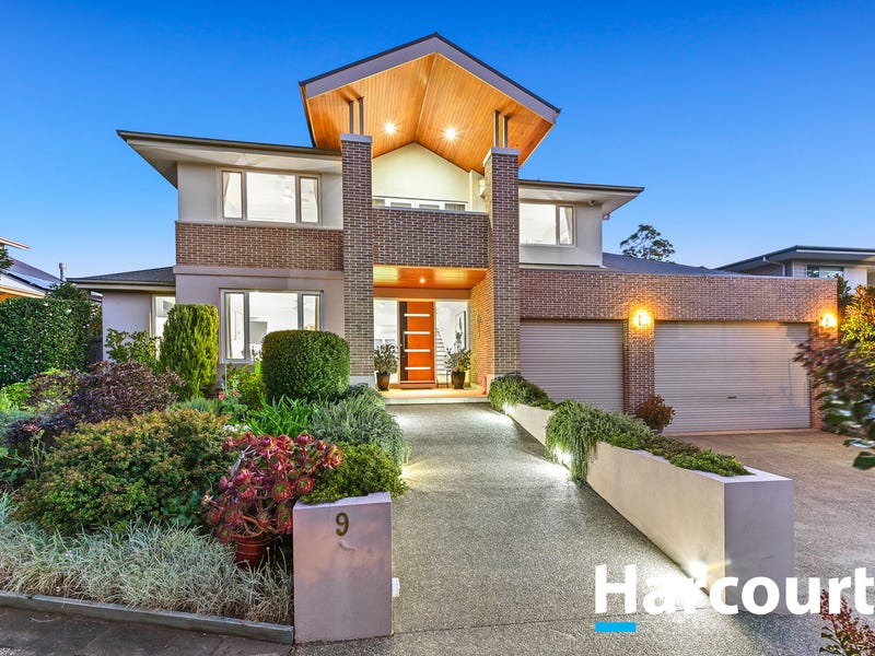 9/48 Langmore Lane, Berwick, Vic 3806 Property Details