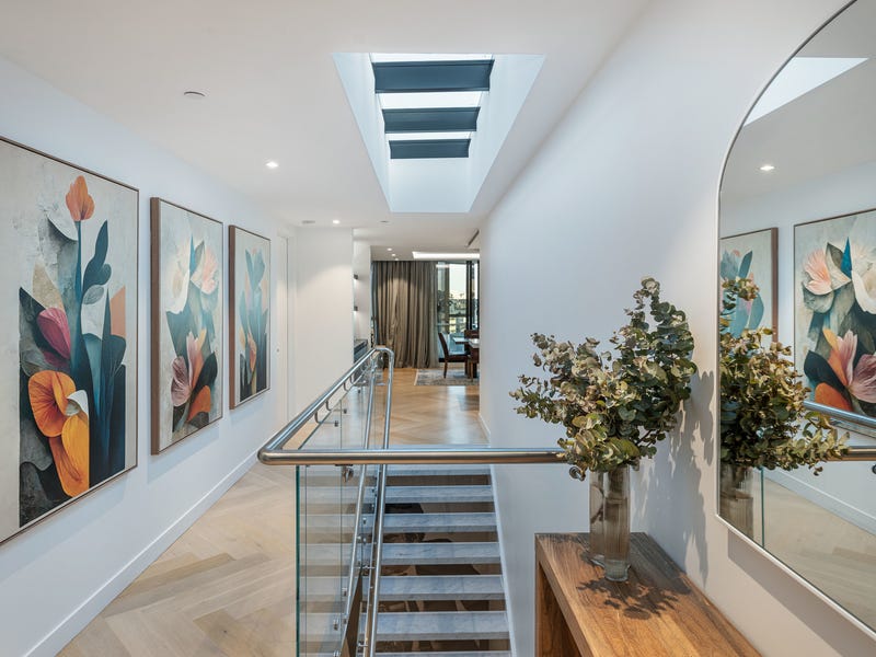 1804/8 Bowen Crescent, Melbourne, Vic 3004 Apartment for Sale