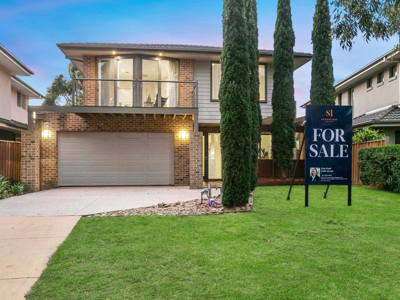 8 Kelly Terrace, Sandhurst, Vic 3977 Property Details