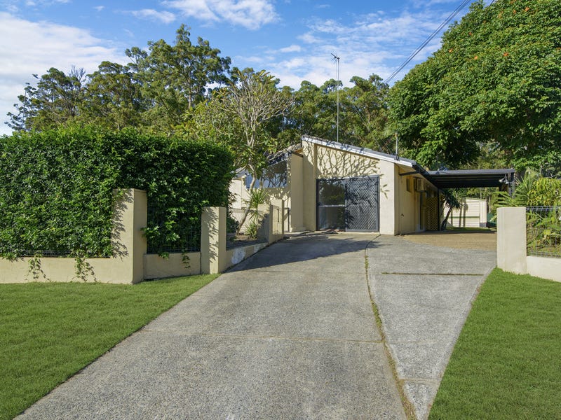 17 Freda Street, Ashmore, Qld 4214 Property Details