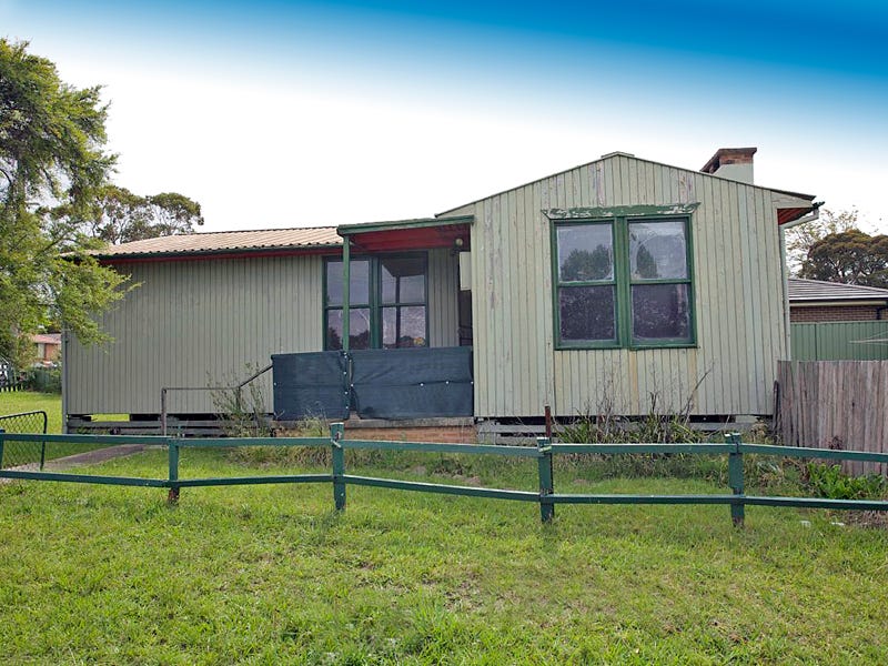 22 Barellan Avenue, Dapto, NSW 2530 Property Details