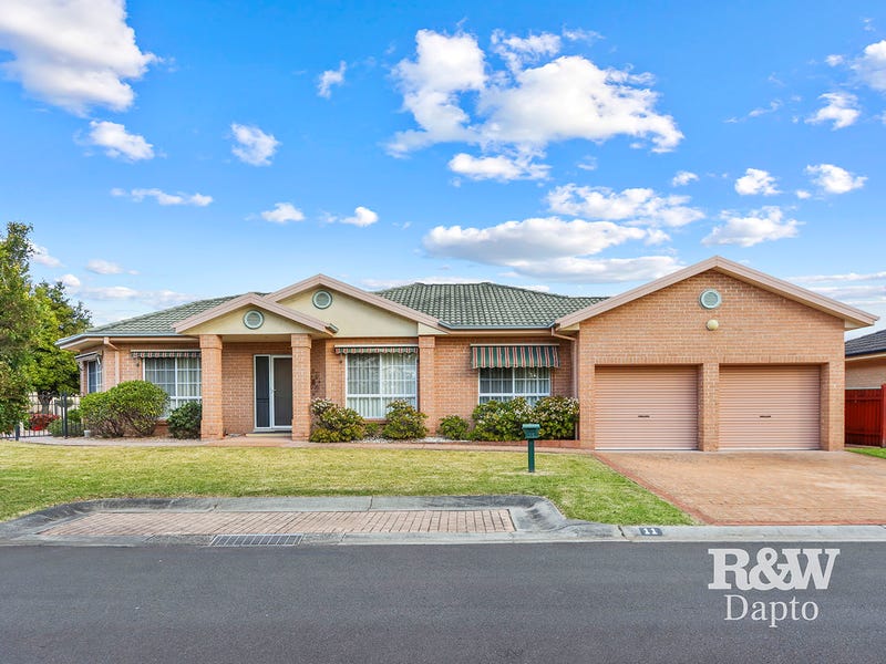 11 Longley Grove, Kanahooka, NSW 2530 Property Details