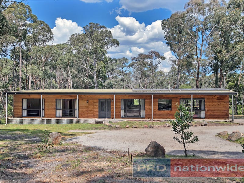 201 Coates Road, Snake Valley, VIC 3351