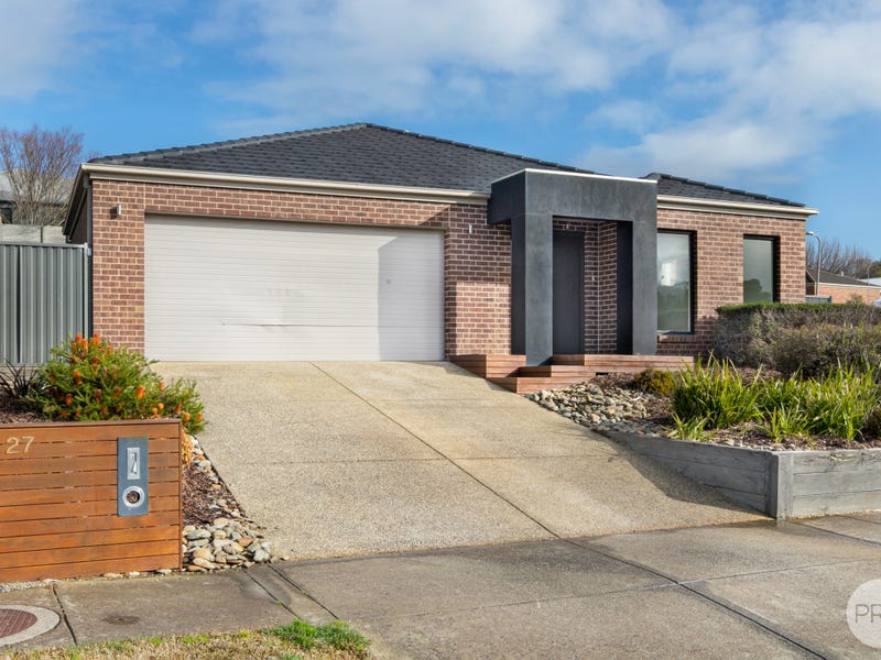 27 Pinevale Way, Ballarat North, VIC 3350