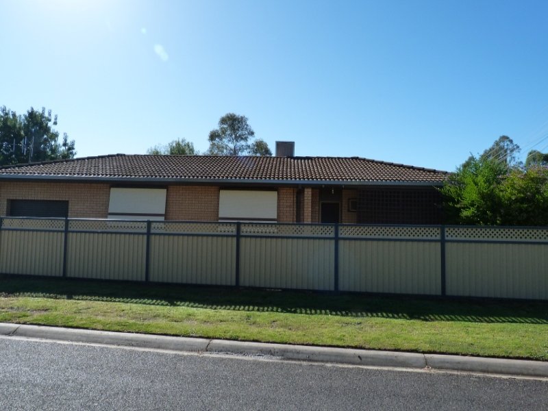 28 Goodwin Street, Benalla, Vic 3672 Property Details