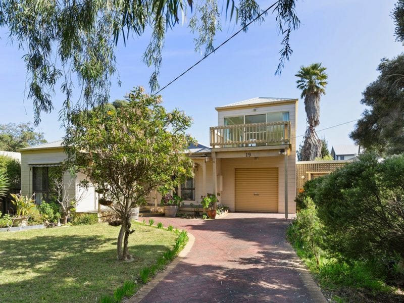 19 Rayleigh Avenue, Queenscliff, VIC 3225 - realestate.com.au