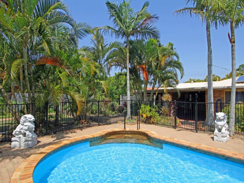5254 Garden Drive, Urangan, Qld 4655 Property Details