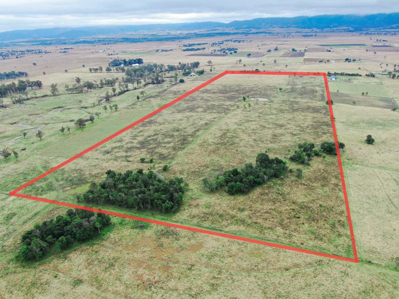 102 Tetzlaffs Lane, Mount Beppo, QLD 4313