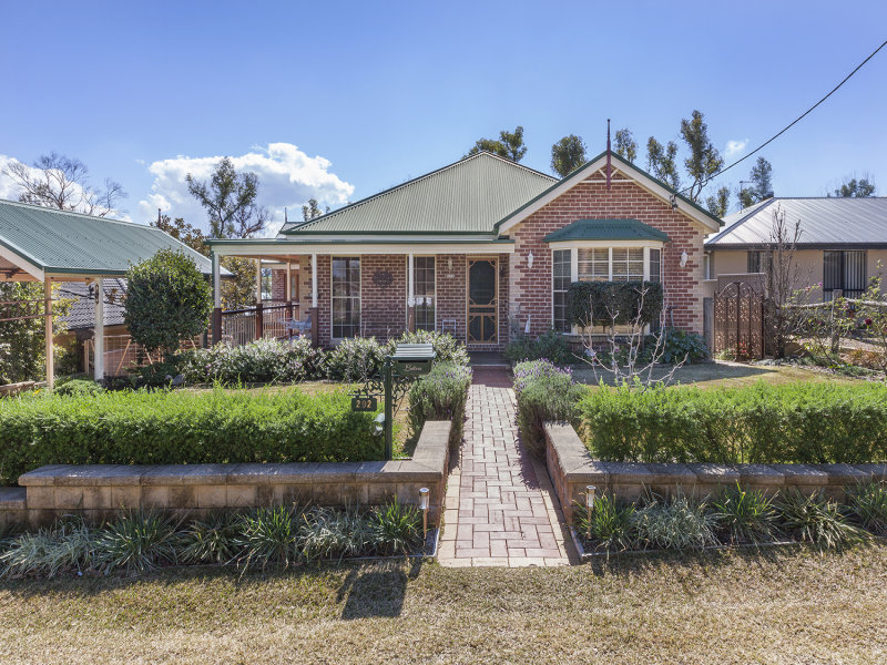 292 Singles Ridge Road, Yellow Rock, NSW 2777