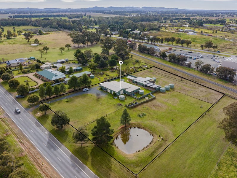 17 Airport Street, Temora, NSW 2666 House for Sale