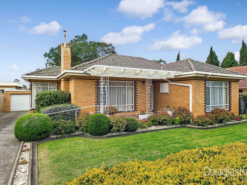 13 Centre Street, Sunshine, VIC 3020